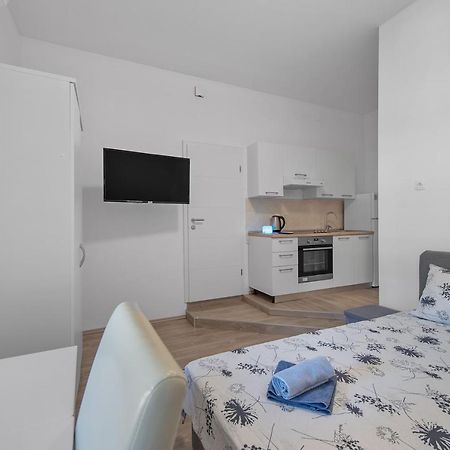 Mima Apartments Рийека Екстериор снимка