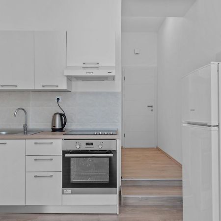 Mima Apartments Рийека Екстериор снимка