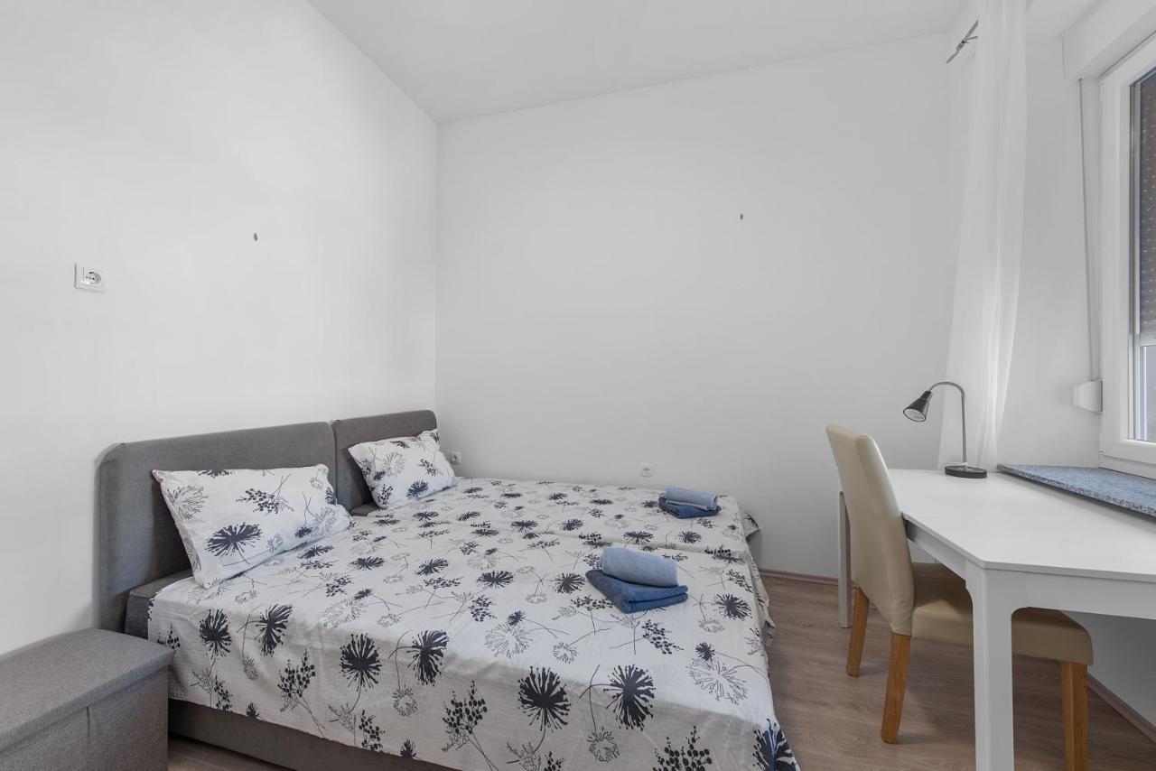 Mima Apartments Рийека Екстериор снимка